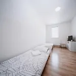 Air Apartment *
