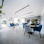 Air Apartment *