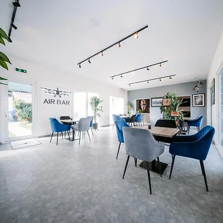 Air Apartment *